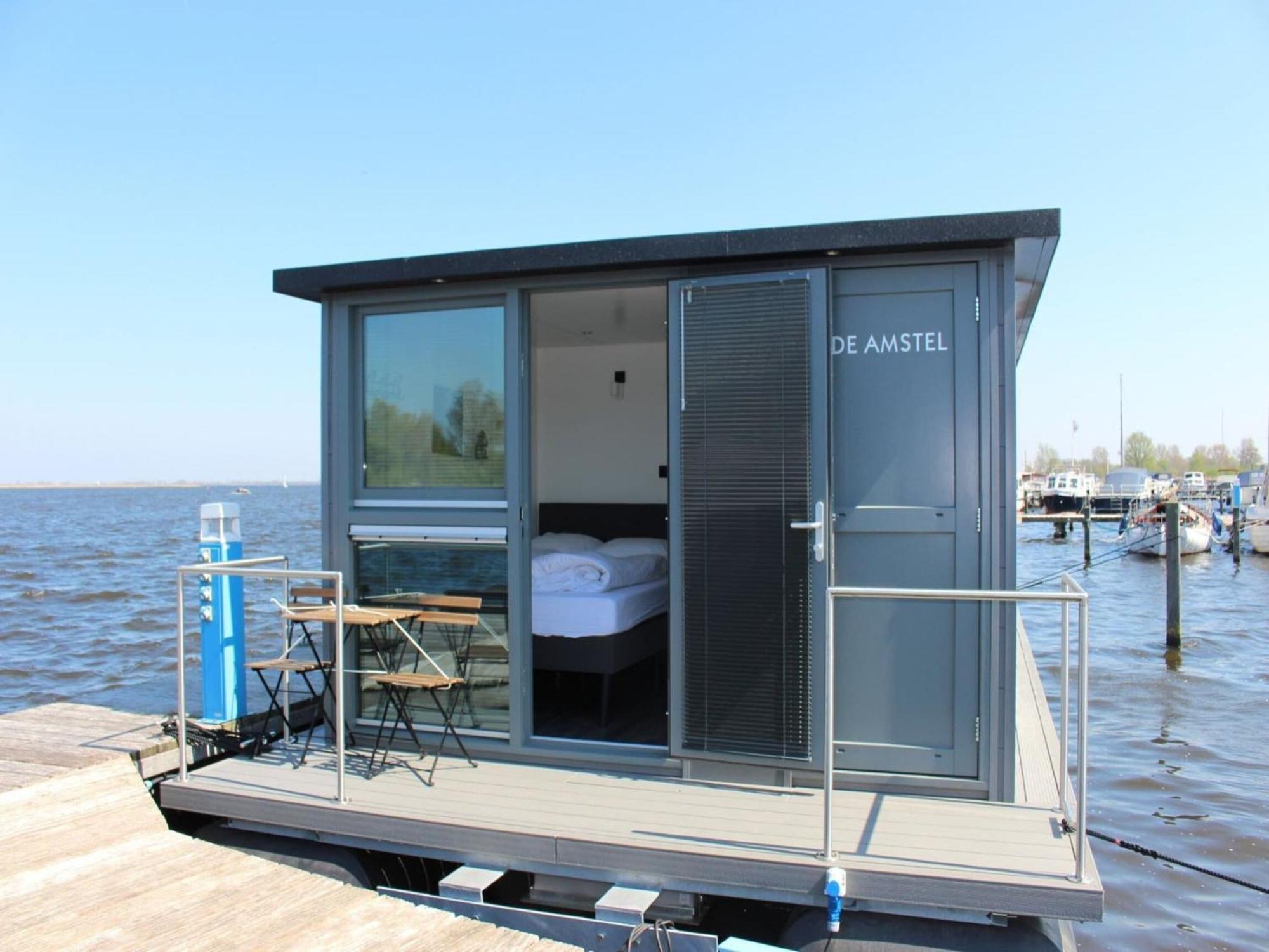 Modern Houseboat With Air Conditioning Located In Marina Uitgeest エクステリア 写真